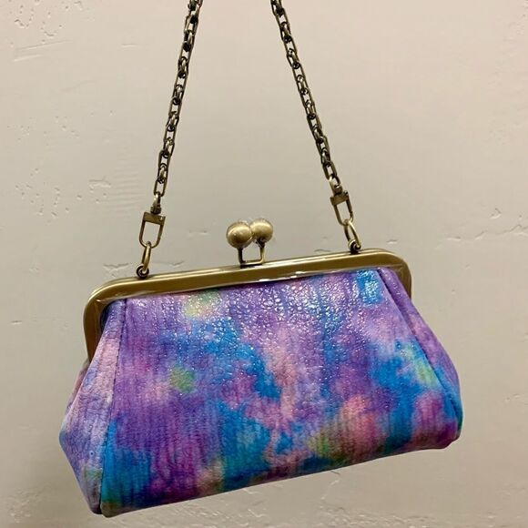 Handmade Genuine Leather Tie-dye Print Kisslock Wristlet/Crossbody & 2 Chains - Picture 4 of 16